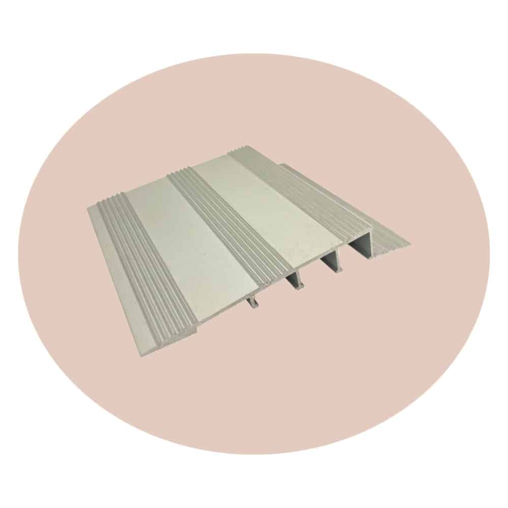 Aluminium Transition Ramp - 10 x 90mm Matt Silver Variation Image