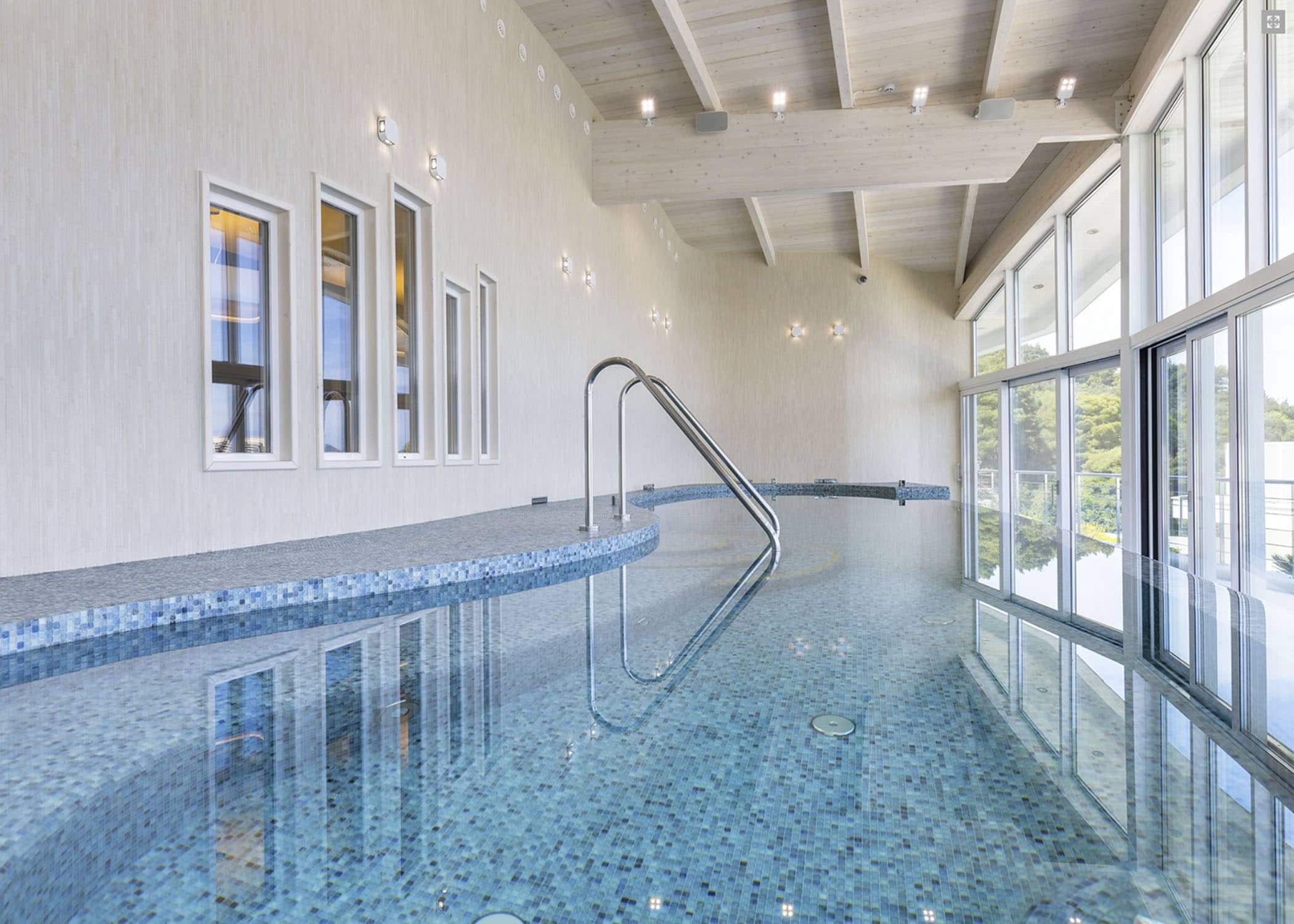 Starlike EVO Epoxy Grout - Feature Image 3