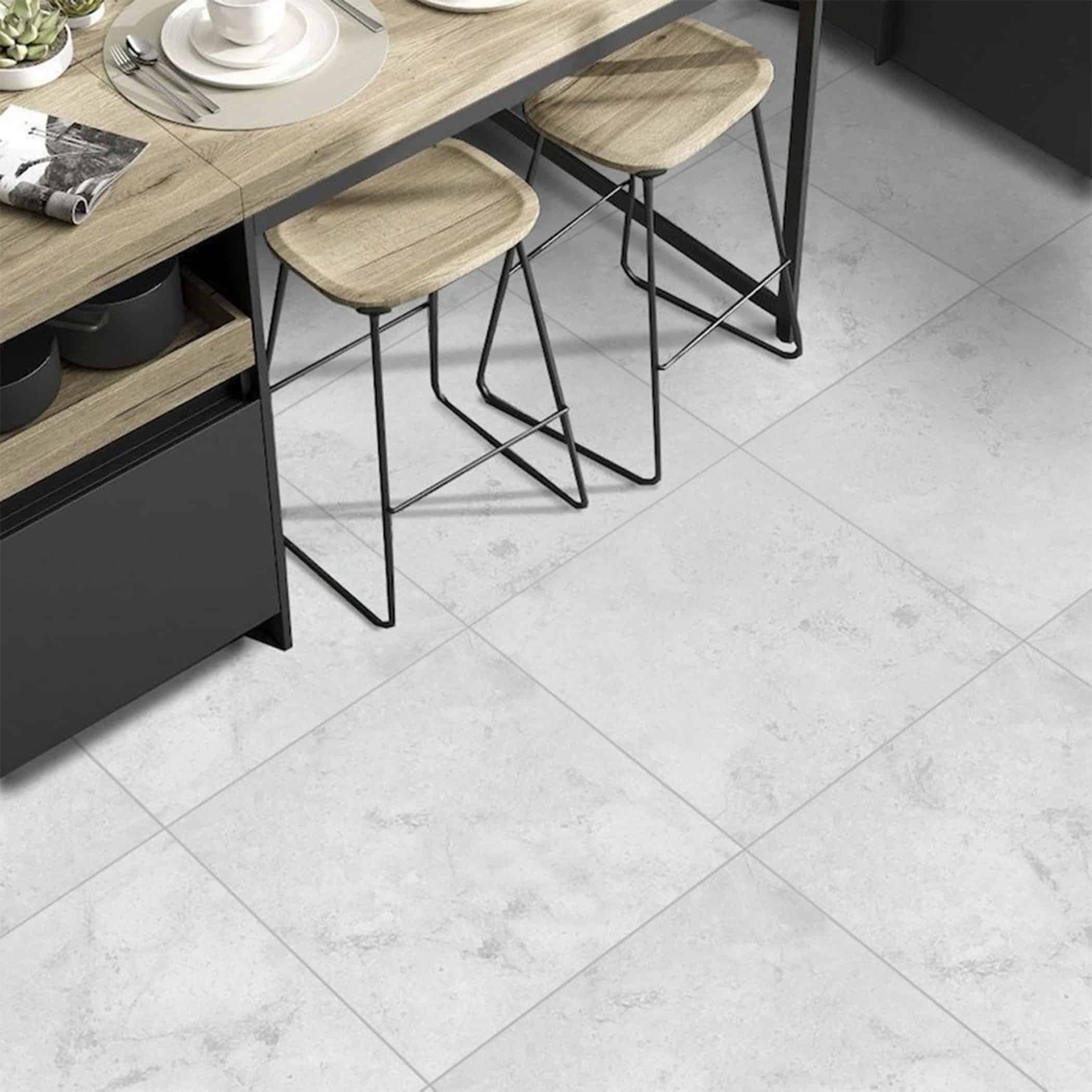 Como White Porcelain Tile - Image 1