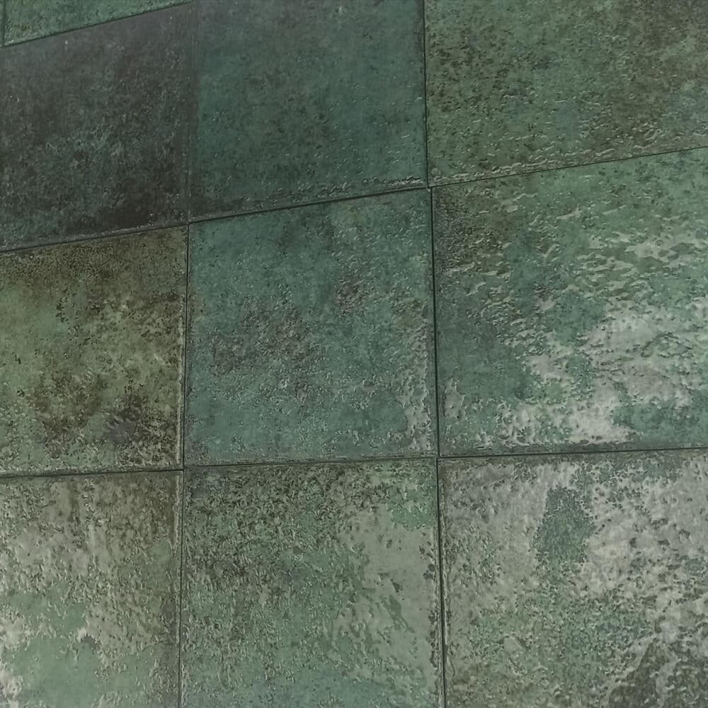 Tahiti Emerald Gloss Square Tile - Gallery Image