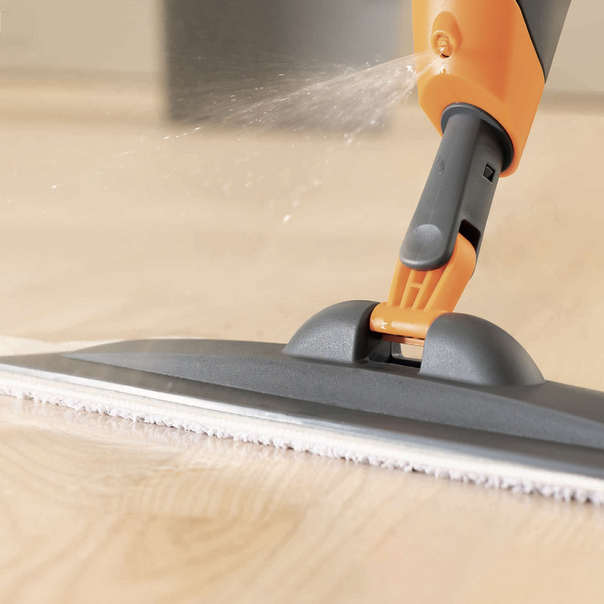 Loba Spray Mop Kit - Gallery Image