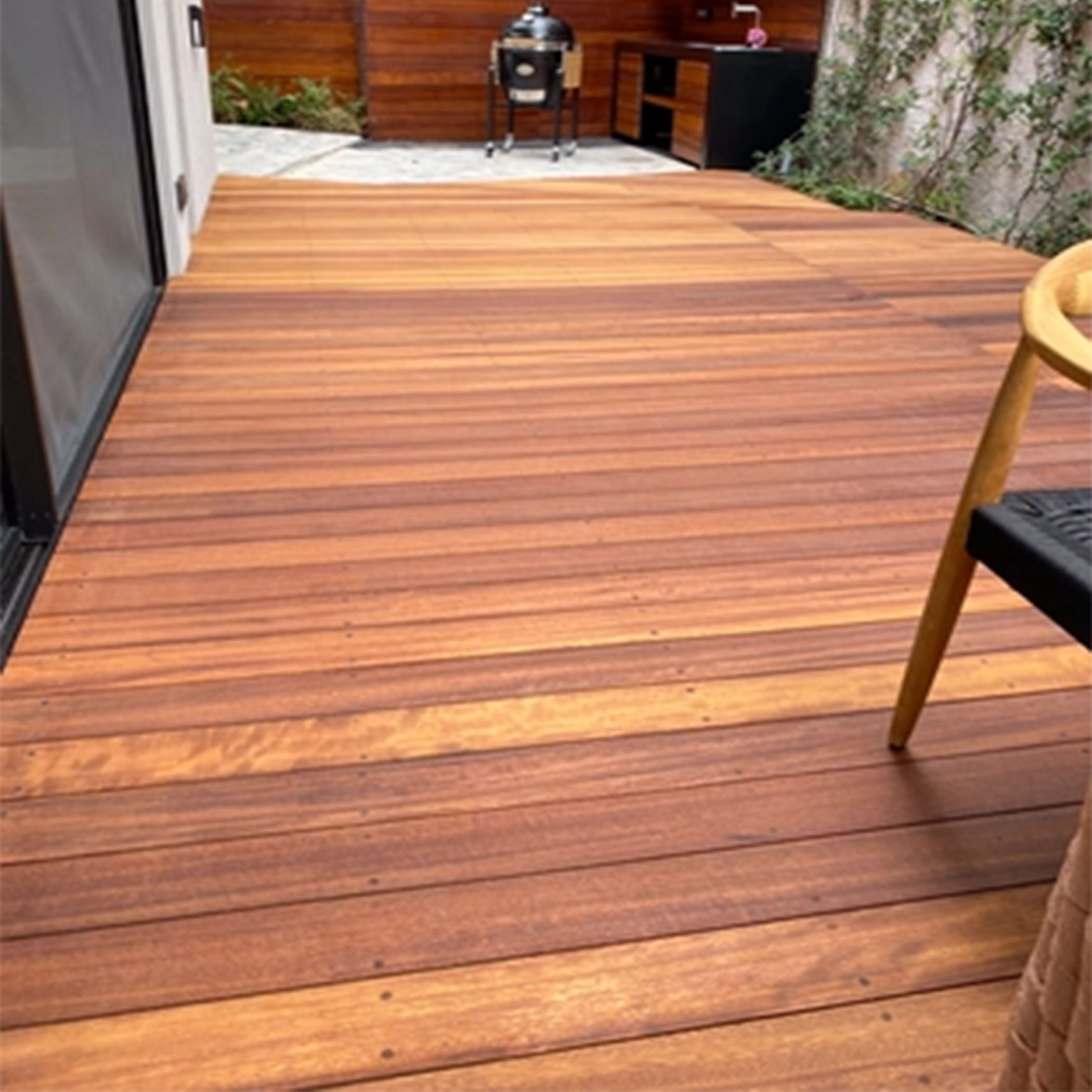 Loba Deck and Teak Oil - Gallery Image