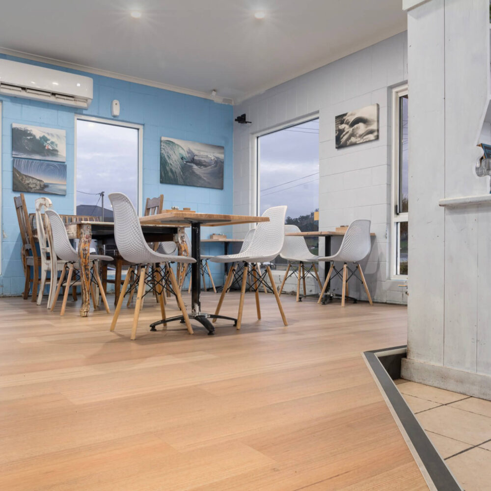 Sunstar Authentic Hybrid Flooring - 705 Tasmanian Oak - Gallery Image