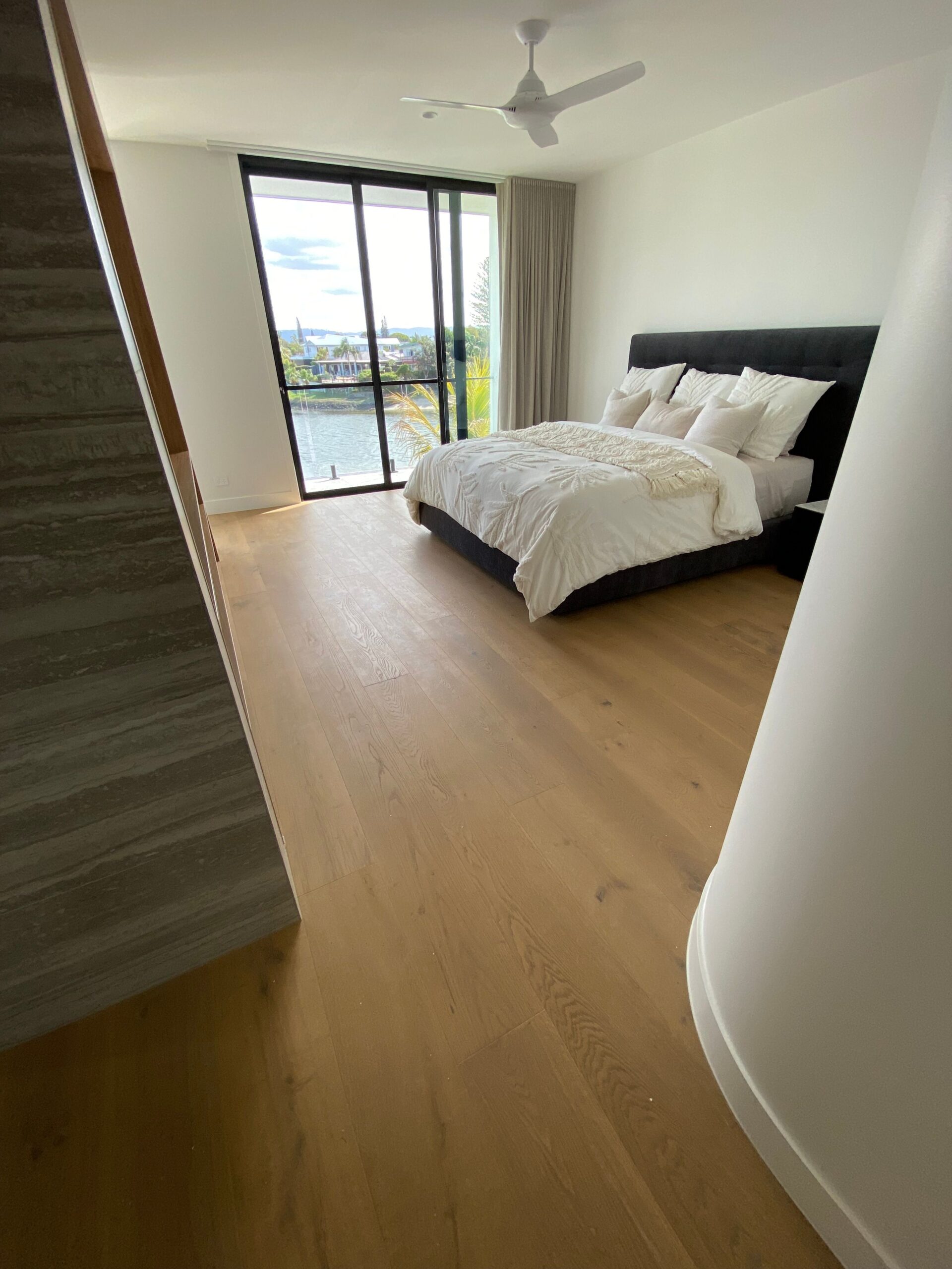 Sunstar Vogue Flooring - V007 Lesa - Gallery Image